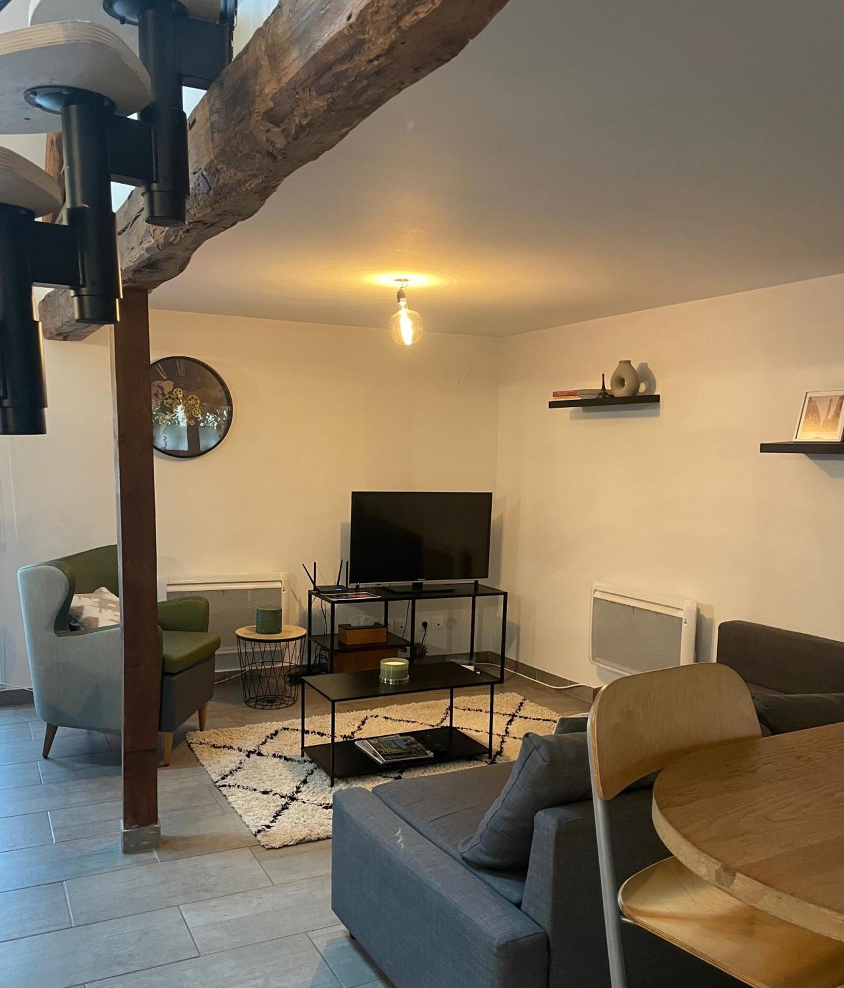 شقة Loft Chez Guillaume Bouleurs المظهر الخارجي الصورة